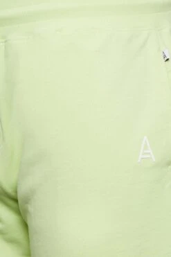 STUDIO A Big & Tall Green Jogger Shorts 5 STUDIO A Big & Tall Green Jogger Shorts -Menswear Mode Sales Store 27a55da7 a06a 41 207807 Z