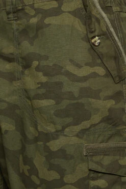 D555 Big & Tall Khaki Green Camo Cargo Shorts -Menswear Mode Sales Store ace7391e 0c32 4d 207593 Z